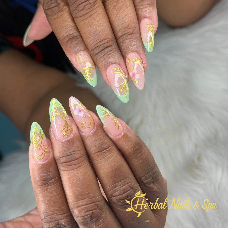 Herbal Nails & Spa